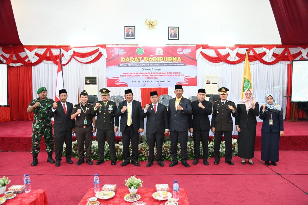Hadiri Rapat Paripurna DPRD, Kapolres Padangsidimpuan : Semangat Kemerdekaan Lanjutkan Pembangunan   