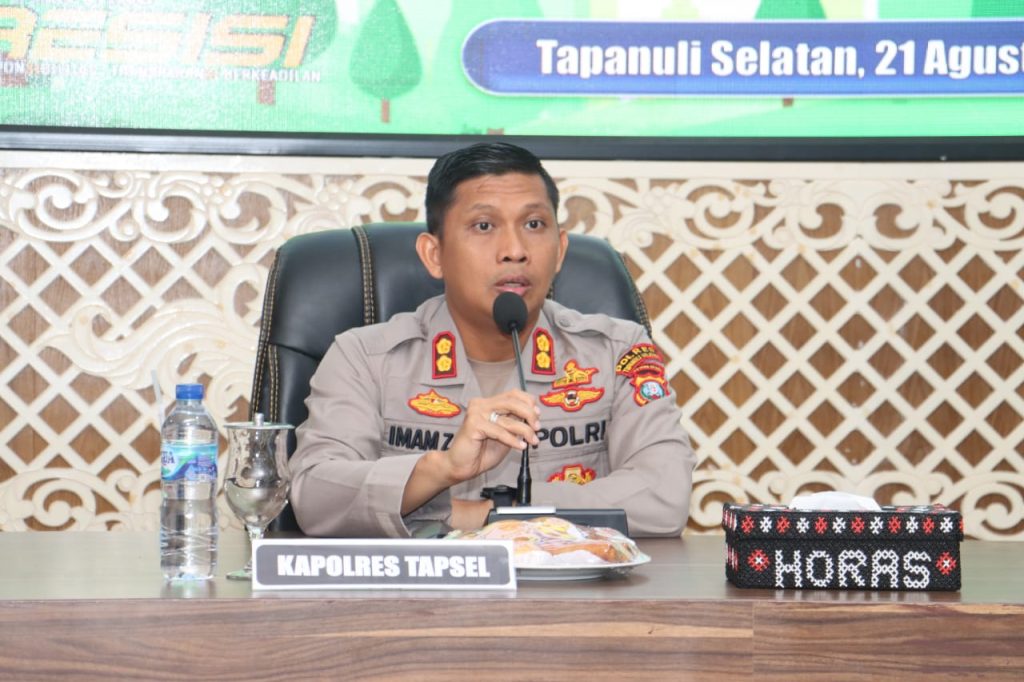 Peduli Lingkungan, Kapolres Tapsel Pimpin Rakor Terkait Aksi Tanam Pohon Serentak Peringati HUT RI ke-78   