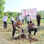 Kapolres Padangsidimpuan Tanam 1.200 Pohon