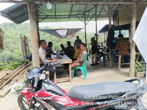 Polsek Padang Bolak Dampingi Kementrian LHK Survei Dugaan Perambahan Hutan Lindung
