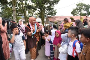 Roadshow Forum Anak, Bunda Paud Tapsel Imbau Orang Tua Ajak Anaknya Gemar Baca Buku