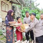 Santabi Warga Terima Sembako Kapolres Padangsidimpuan