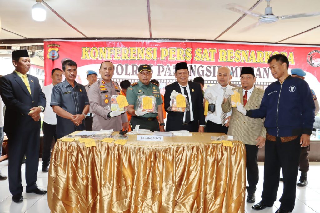 Catatkan Sejarah, di Tangan AKBP Dudung, Polres Padangsidimpuan Ungkap Peredaran Sabu dengan BB 3 Kg Lebih
