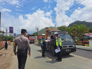 Polsek Batang Toru Himbau Pengguna Jalan Patuhi Peraturan Lalu Lintas