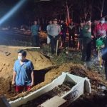 Kapolsek Batang Toru Pemakaman Korban Hanyut