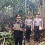 Kabag Ops Polres Tapsel, Kompol Johannes M Napitupulu, pimpin Upacara pemulasaran Anggota Polsek Tampan