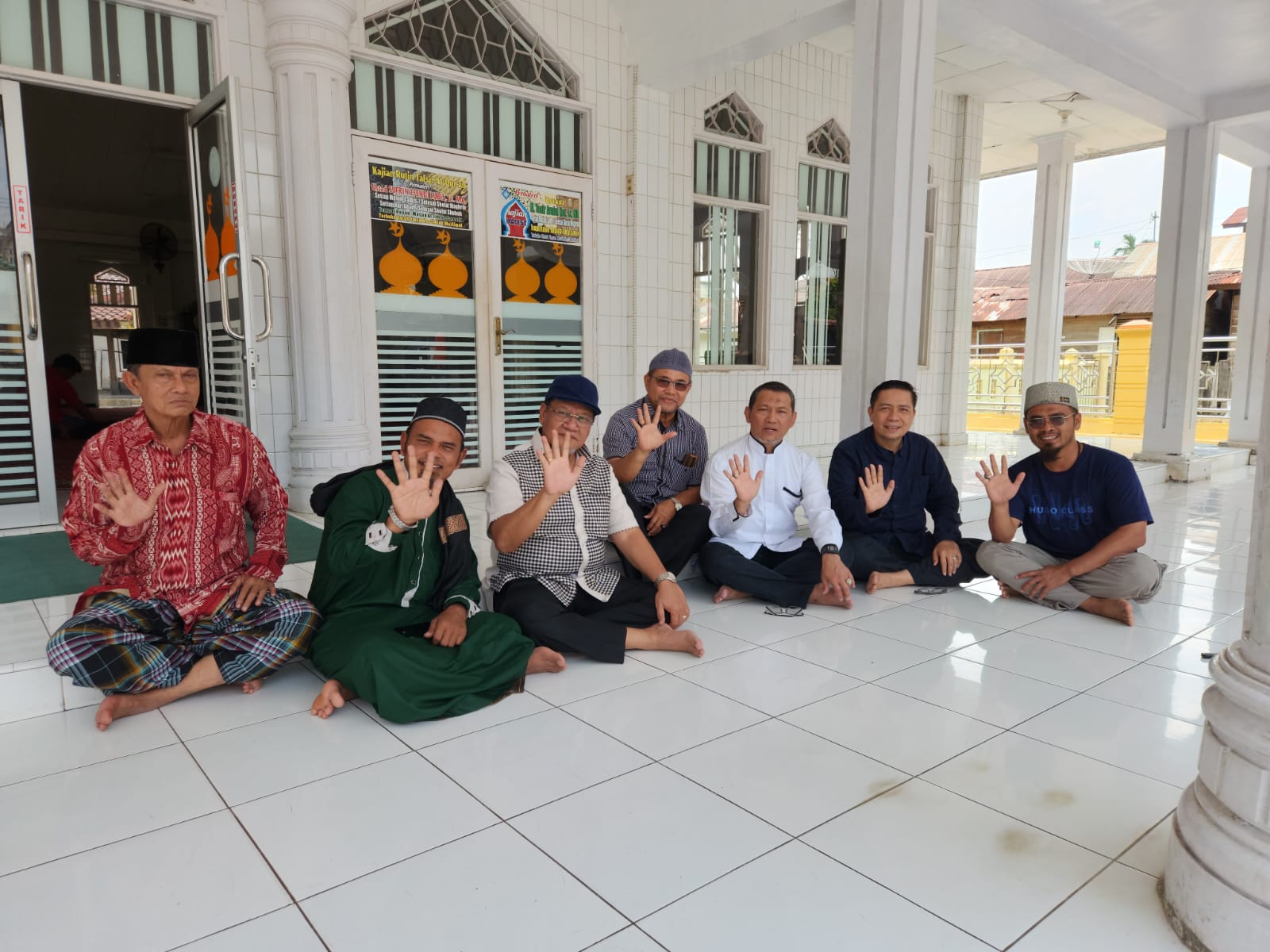 Jon Sujani Pasaribu Poda Na Lima Masyarakat