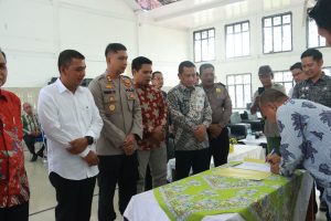 Deklarasi Damai Pilkades Paluta, Kapolres Tapsel : Jaga Kedamaian, Demi Desa yang Maju