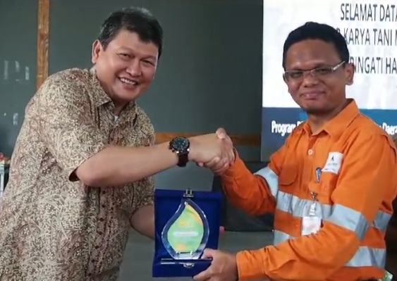 Hari Tani Nasional PT AR Apresiasi Aktor Petani Milenial Tapsel
