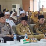 Bersama Bupati, Andar Amin Harahap, Kapolsek Padang Bolak, AKP Zulfikar, menghadiri Maulid Nabi Muhammad SAW 1445 Hijriah di Pemkab Paluta