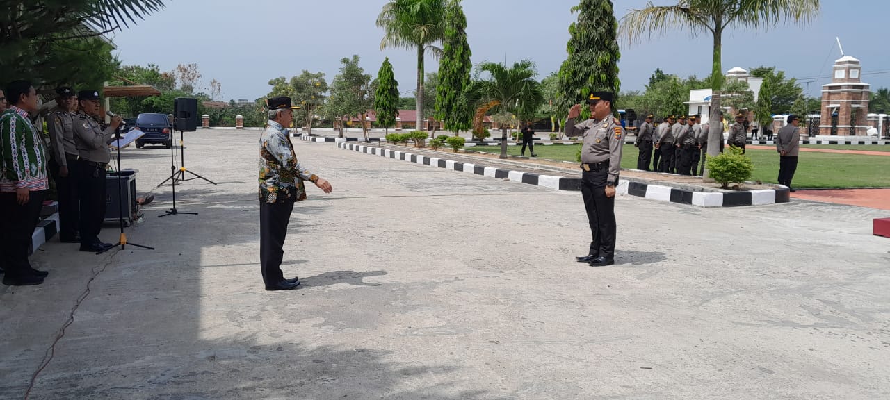 Kapolsek Padang Bolak, AKP Zulfikar, menjadi Perwira Apel pengembalian pasukan Ops Mantap Huta Toba 2023 dalam rangka Pilkades Paluta