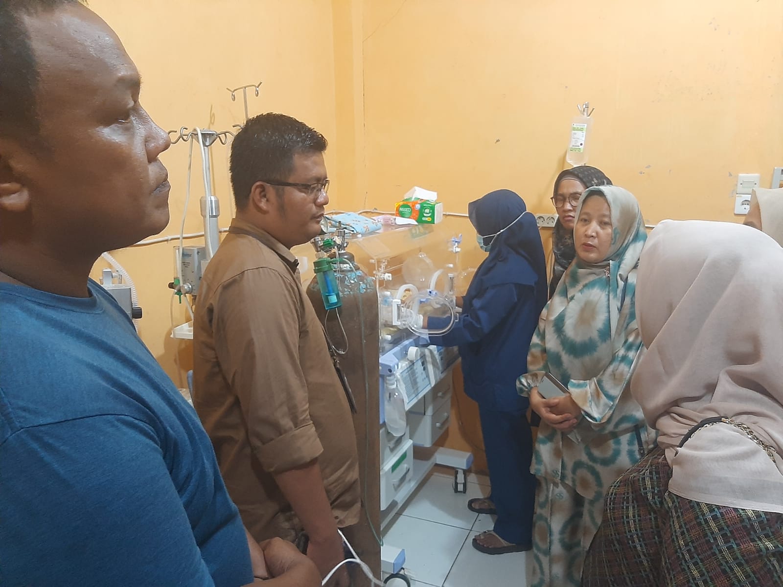 Direktur RSUD Padangsidimpuan, drg Susanti Lubis, turun tangan langsung menangani bayi Nurani Jelita Septiana Pardede bersama Dinas Sosial serta Dinas PP dan PA maupun Lembaga Burangir