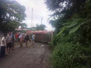 Bawa 45 Pelajar, Satu Unit Bus di Tapsel Terbalik, 27 Terluka