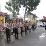 Kapolres Tapsel, AKBP Imam Zamroni, pimpin latihan Dalmas lanjutan dalam rangka peningkatan kemampuan pada Ops Mantap Brata 2023-2024