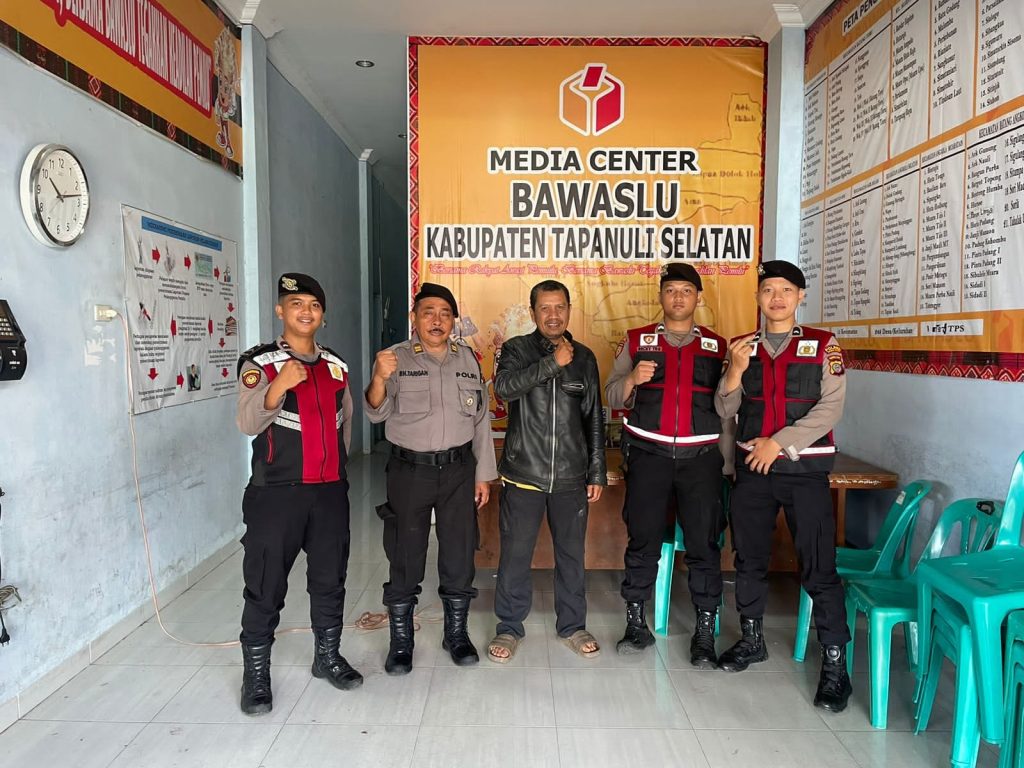 Ops Mantap Brata Toba, Polres Tapsel Perketat Patroli di KPU dan Bawaslu
