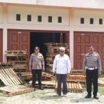 Personel Polres Tapsel maupun Polsek Padang Bolak menjaga ketat Gudang KPU Paluta