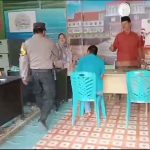 Personel Polres Tapsel, Bripka M Ridoan Lubis, sambangi salah satu Tokoh Masyarakat Kelurahan Pintu Padang