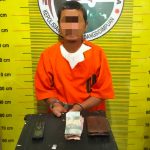 HSH saat tunjukkan barang bukti usai ditangkap Tim Opsnal Sat Resnarkoba Polres Padangsidimpuan