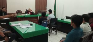 Polsek Batang Toru Saksikan Sidang Pencurian Brondolan Sawit