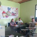 Bhabinkamtibmas Polsek Padang Bolak, Aipda Nyamano Manik, kunjungi Ruang Pojok Pemilu