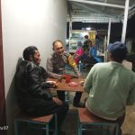 Personel Polsek Batang Toru saat sosialisasikan bahaya narkoba ke masyarakat