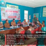 Bhabinkamtibmas Polsek Sipirok, Aipda Thomas M Harahap, saat tatap muka dengan masyarakat