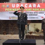 Waka Polres Tapsel, Kompol Rahman Takdir Harahap, memimpin Upacara peringati Hari Pahlawan ke-78
