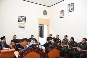 Kajari Padangsidimpuan Kunjungan Silaturahmi ke Pengadilan Negeri