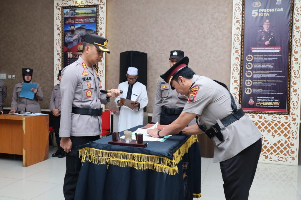 Kapolres Tapsel Pimpin Sertijab Kabag Ops, Ini Pesannya