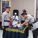 Kapolres Tapsel, AKBP Imam Zamroni, memimpin Sertijab Kabag Ops dari Kompol JM Napitupulu ke AKP Sisworo