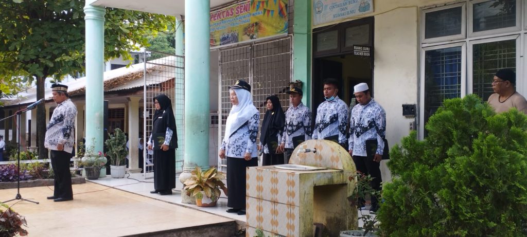 HGN ke-78 SMP Negri 2 Kota Tebing Tinggi: Transformasi Guru Wujudkan Indonesia Maju