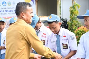 Kajari Padangsidimpuan Sosialisasi, Kepala Sekolah : Menjadi Motivasi untuk Taat Hukum