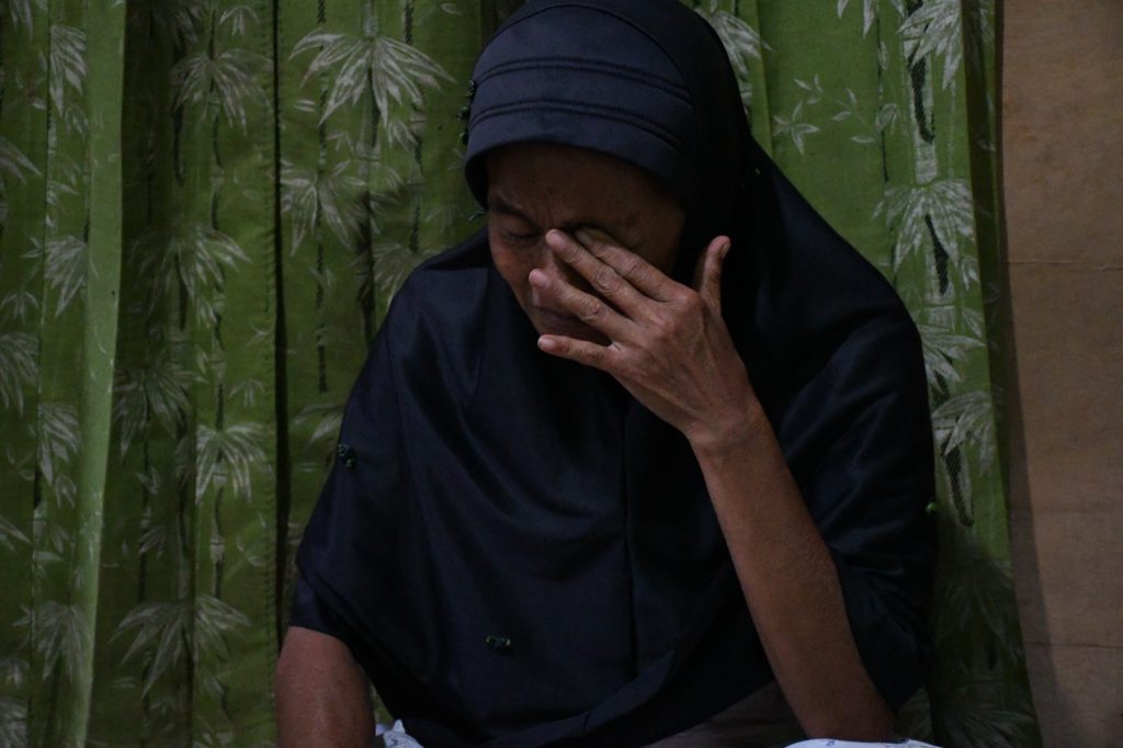 Isak Tangis Warga Pecah Saat Kajari Padangsidimpuan Serahkan Bantuan