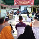 Kapolres Tapsel, AKBP Imam Zamroni, saat memberi arahan pada simulasi pemungutan, penghitungan, dan rekapitulasi suara pada Pemilu 2024 di Kabupaten Padang Lawas Utara