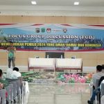 Waka Polres Tapsel, Kompol Rahman Takdir Harahap, saat beri arahan dalam FGD bersama Pemkab Paluta terkait Pemilu damai