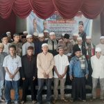 Ketua Umum Rumah Sahabat Da'i, Ustad Dodi Mahendra, memimpin pembacaan deklarasi dukungan ke Capres dan Cawapres nomor urut 2, Prabowo-Gibran yang diikuti seluruh peserta