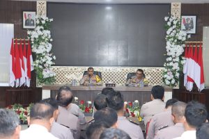Kapolres Tapsel Minta Jajaran Selalu Aktifkan Penggunaan HT