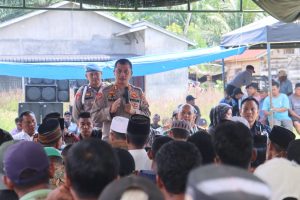 Pesan Menggelegar Kapolres Tapsel ke PT SKL : Polri Siap Berjuang Agar Masyarakat Peroleh Haknya