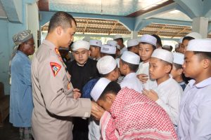 Pesan Menyentuh AKBP Yasir ke Para Santri Ponpes Baburrahman