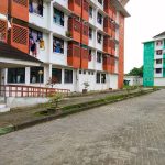 Suasana Komplek Rusunawa yang seakan kumuh dan sangat memprihatinkan tampak dari luar