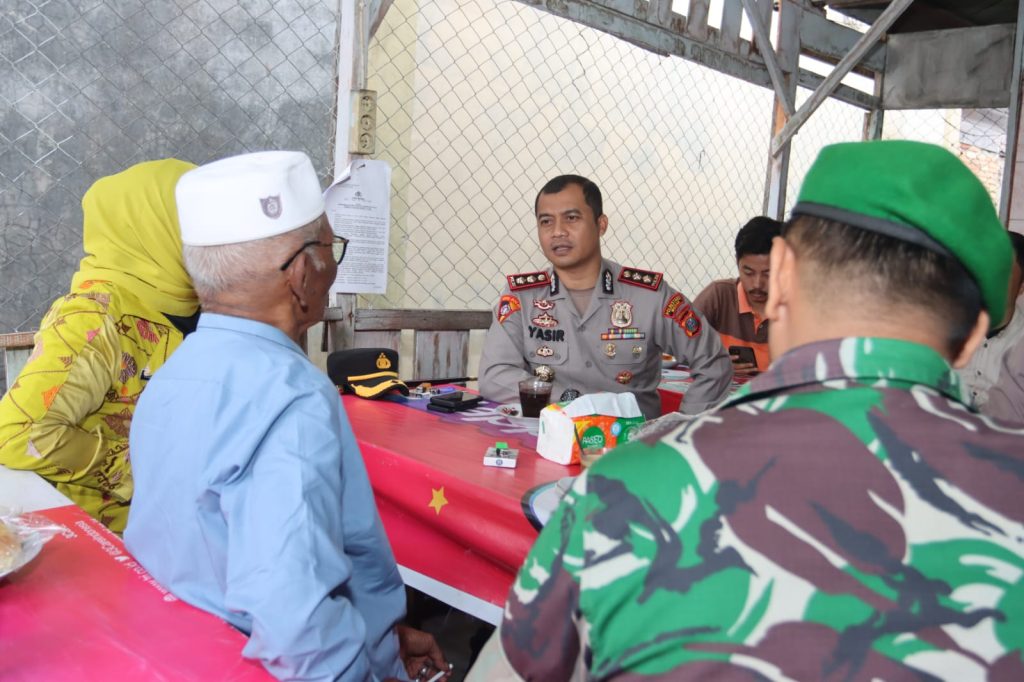 Lewat Ngopi Kamtibmas, AKBP Yasir Silaturahmi ke Tokoh Masyarakat   