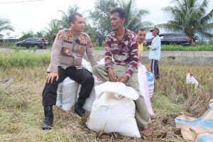 Bincang Hangat dengan Petani, AKBP Yasir Beri Motivasi
