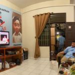 Ketua TKD Prabowo-Gibran Tapsel, Abdul Basith Dalimunthe, dan lainnya Nobar debat keempat Cawapres