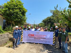 CSR PT SAE Group Sentuh Jalan Pasar Sempurna Agar Lebih Baik