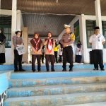Kasat Lantas Polres Tapsel, AKP Dahniel Saragih, saat menanggapi pertanyaan dua siswi SMAN2 Angkola Barat, seputar keselamatan berlalu lintas