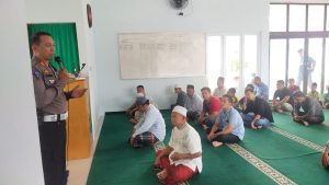 Kasat Lantas Polres Tapsel Tampung Aspirasi Masyarakat Lewat Jumat Curhat di Masjid