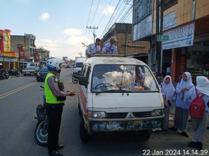 Edukasi dan Tilang di Tempat, Satlantas Polres Tapsel Wujudkan Kesadaran Berlalu Lintas