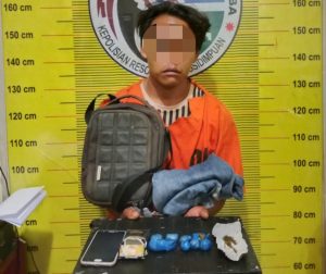Mau Parkir ke RS, Seorang Pria Harus “Diparkir” Polisi ke Sel Gegara Ganja