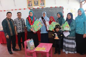 Menuju Gerak PKK-KKBPK-Kesehatan, Rosalina Lakukan Peninjauan dan Pembinaan ke Warga Desa Aek Gunung