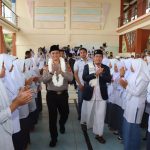 Kapolres Tapsel, AKBP Yasir Ahmadi, disambut hangat para santri di Pondok Pesantren Modern Al Hasyimiyah Darul Ulum Sipaho, Halongonan, Kabupaten Padang Lawas Utara